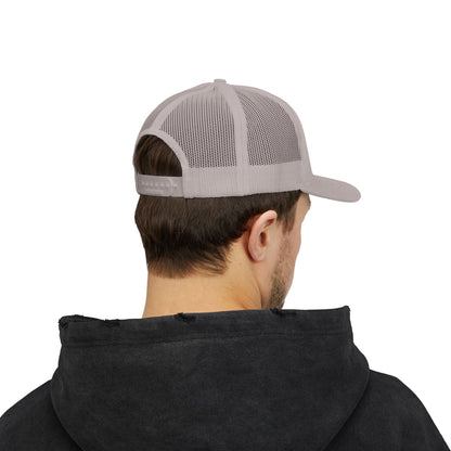 The iDeliver Stylish Snapback Trucker Cap for Delivery Enthusiasts, Adjustable Cap, Outdoor Cap, Casual Accessory, Gift for Delivery Drivers